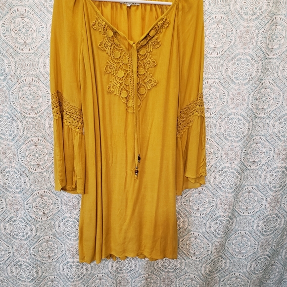 Dress - Picture 2 of 3